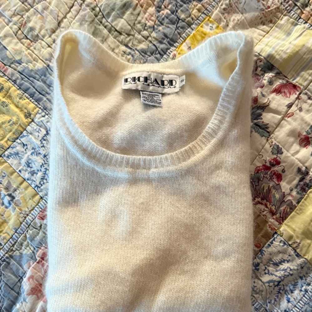 Elegant Cream Sweater by Richard and Company. Size Small. Vintage.